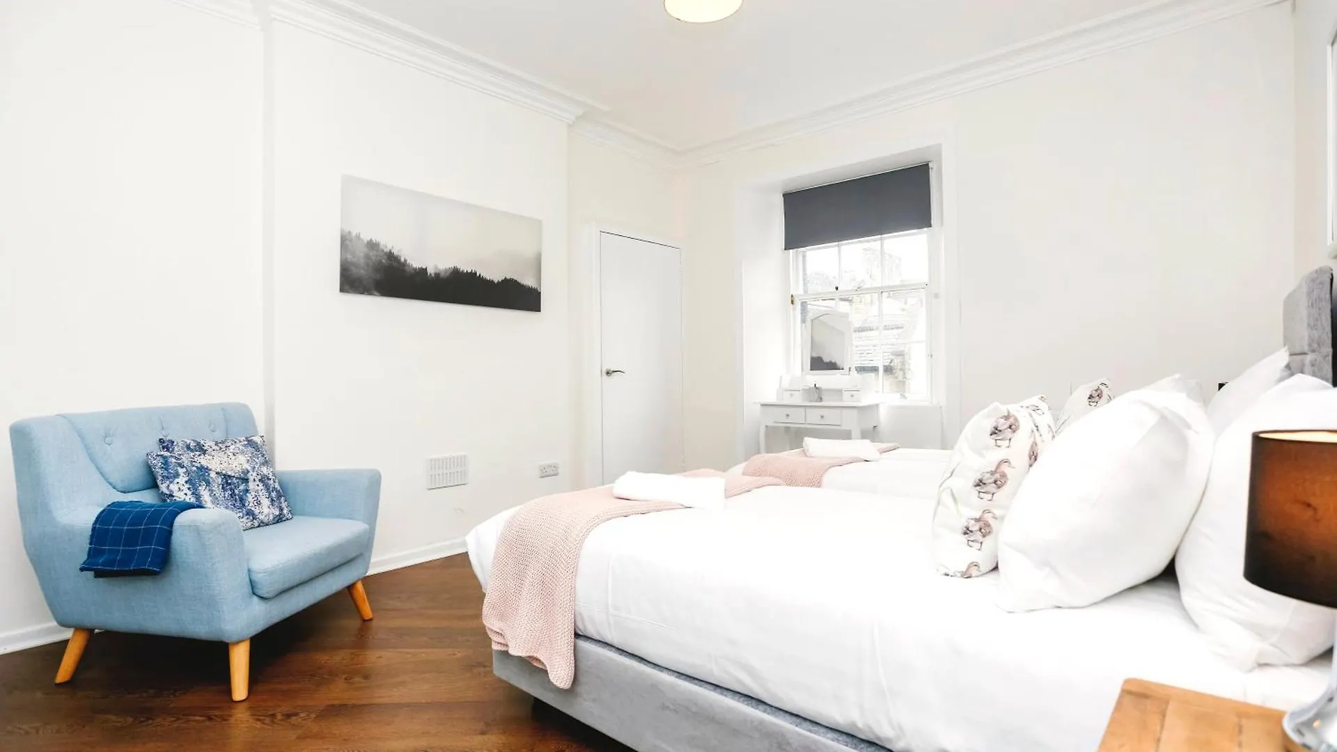 אדינבורו Centrally Located Spacious 2 Bedrooms