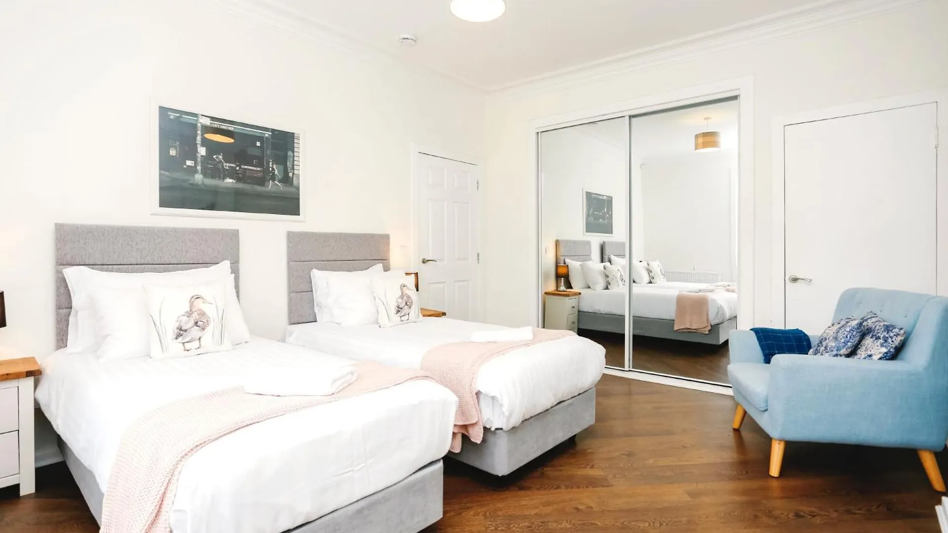 אדינבורו Centrally Located Spacious 2 Bedrooms